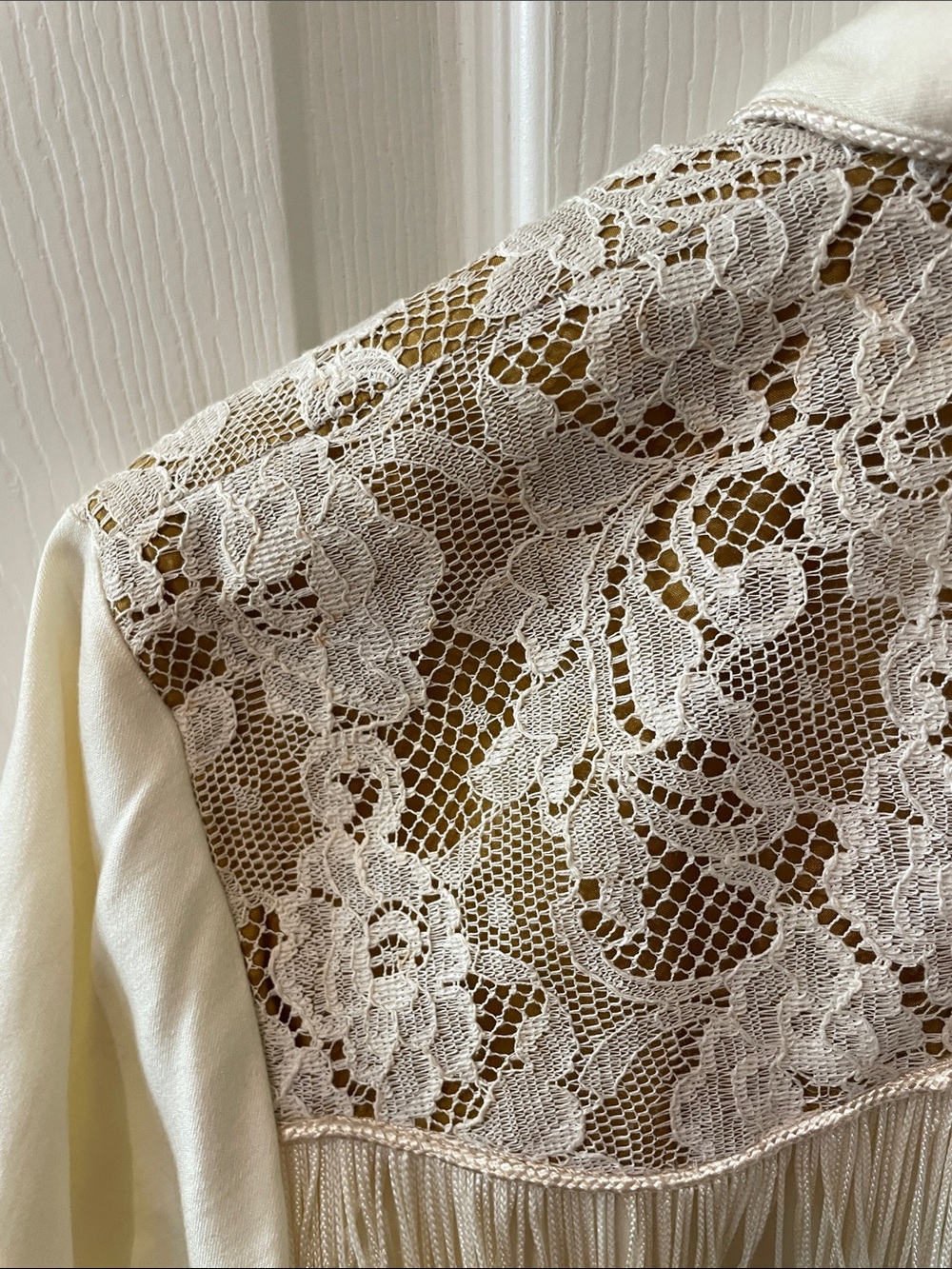 Vintage Cream Lace Fringe Jacket - - Picture 10 of 10